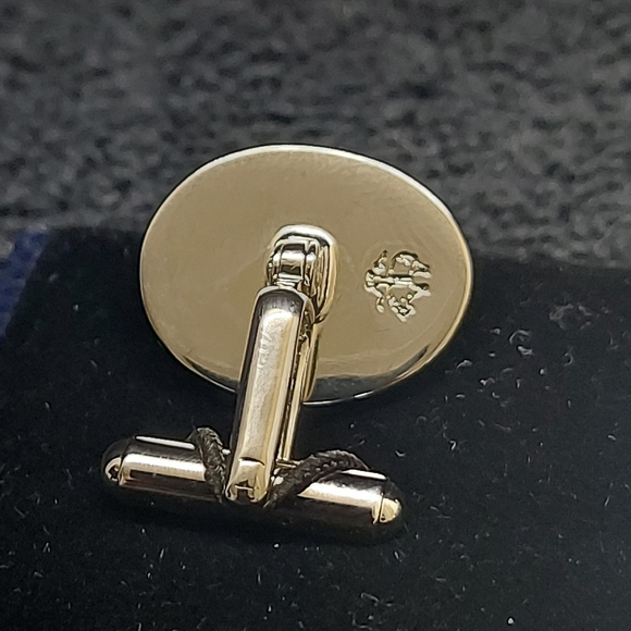 Stunning Set of Blue Cufflinks with a Bucking Bull Hallmark - Picture 5 of 5